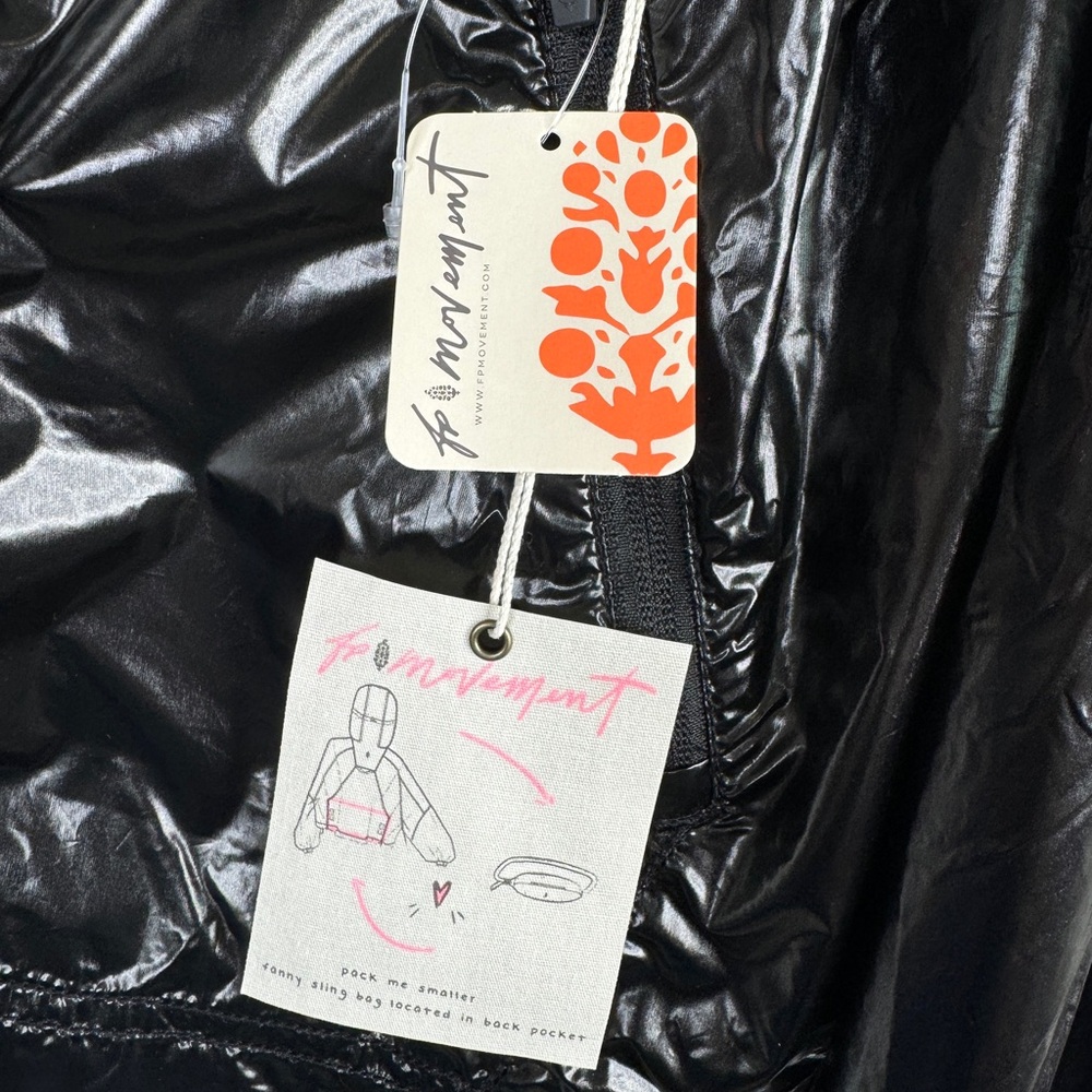 FREE PEOPLE FP Movement NEW Dew Drop Packable Rain Jacket NEW Size M Shiny Black - Picture 12 of 16